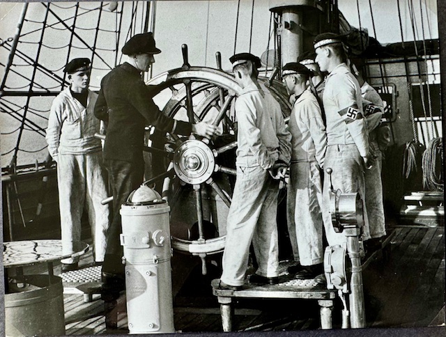 HJ Marine Photo #18194 