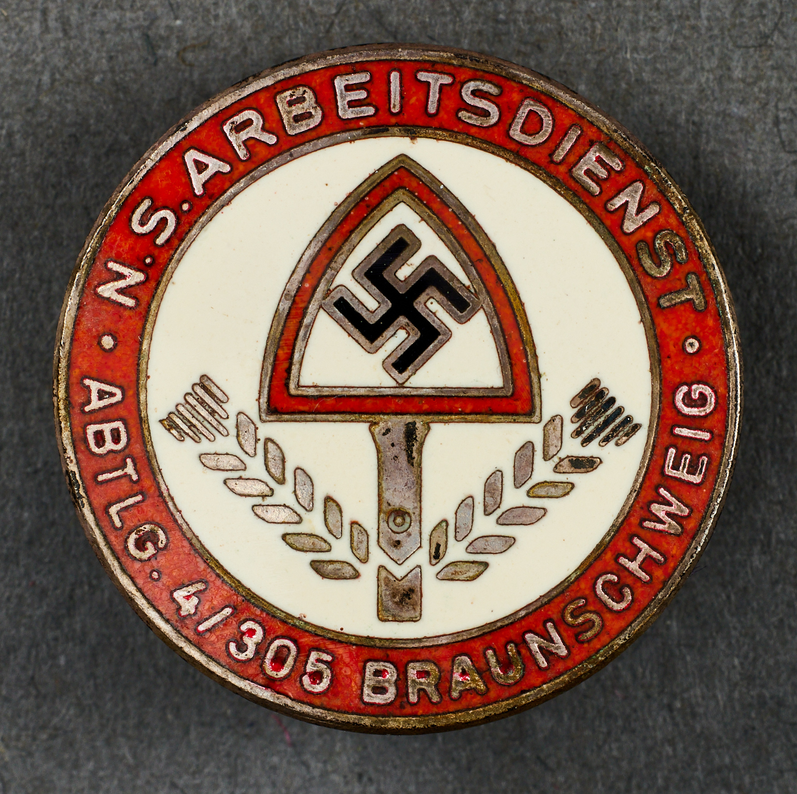 N.S. Arbeitsdienst ABTLG. 4/305 Braunschweig Membership Badge #22185 