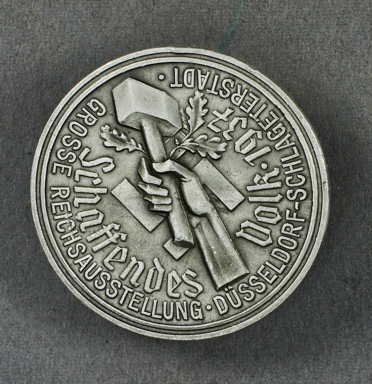 Düsseldorf Tinnie #22447 