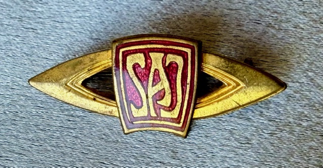 Socialist Workers\' Youth of Germany (SAJ) Membership Badge #20457 