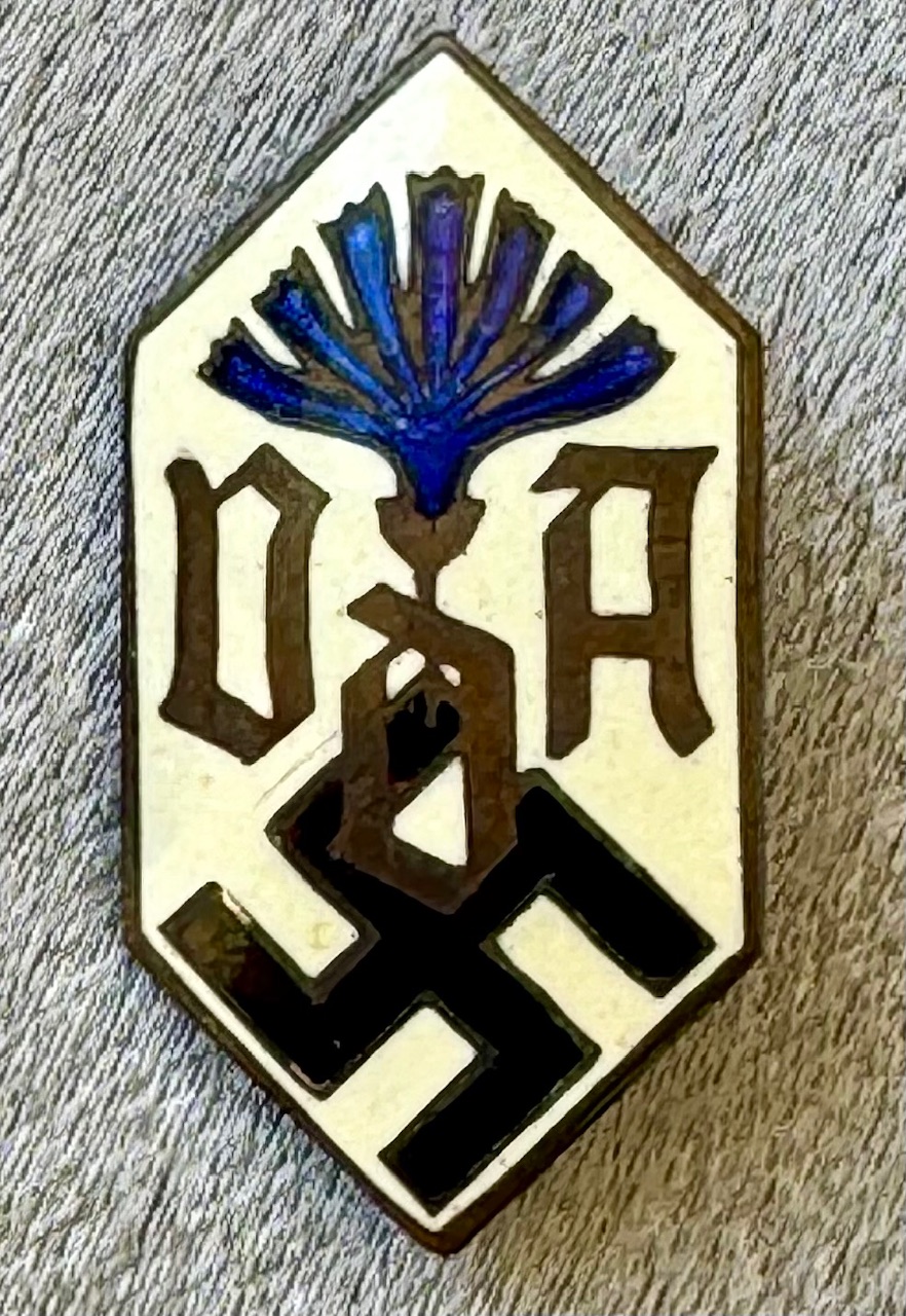 VDA Badge #17619 