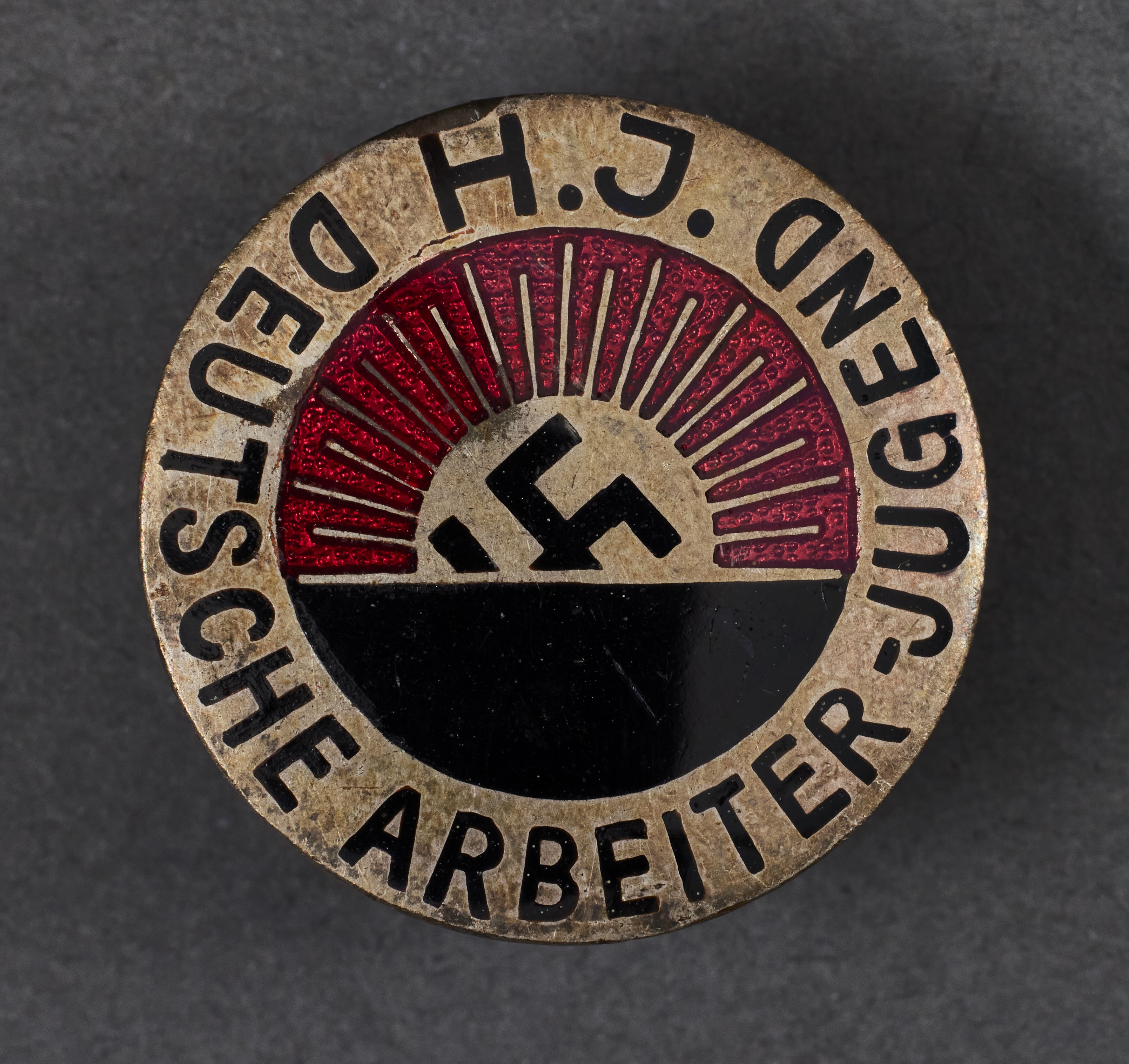 HJ Deutsche Arbeiter Jugend Badge #20821 