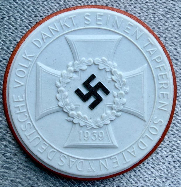 Das Deutsche Volk Dankt Seinen Tapferen Soldaten Medallion #20096 