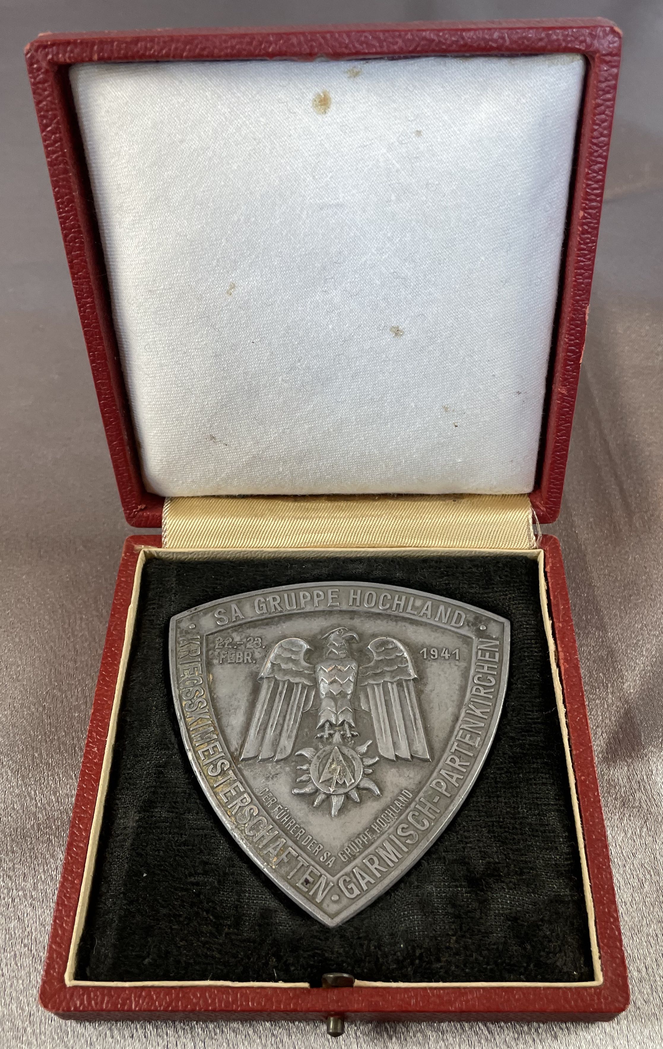 SA Gruppe Hochland Award Plaque #15016 