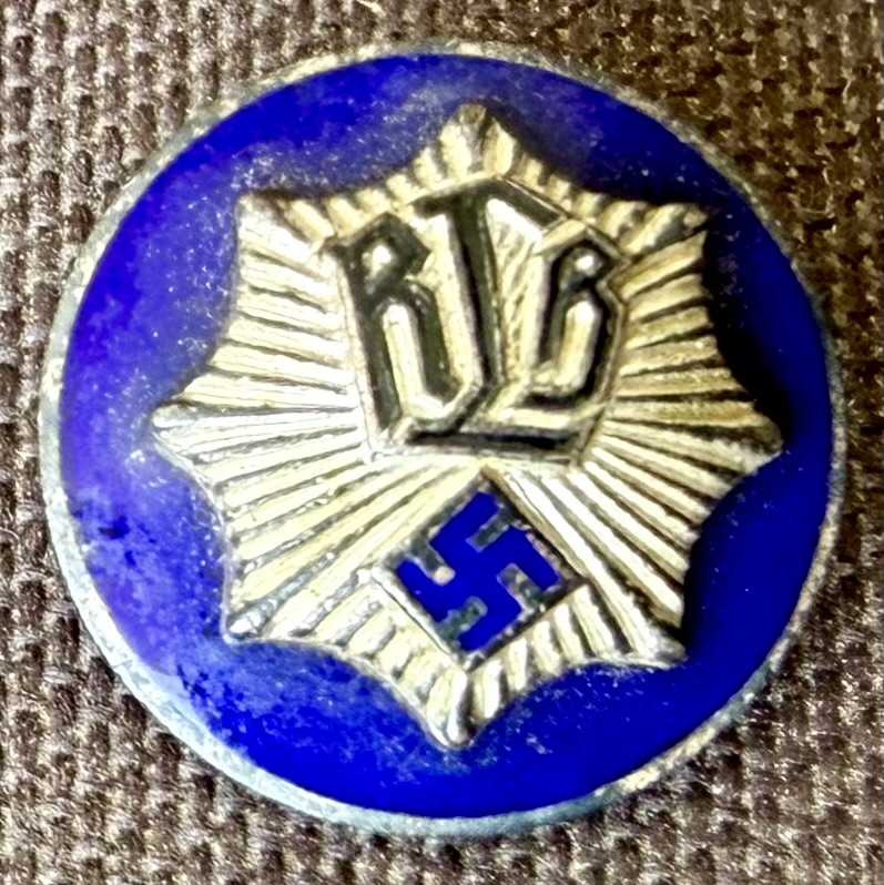 RLB (Reichsluftschutzbund) Membership Badge #20774 