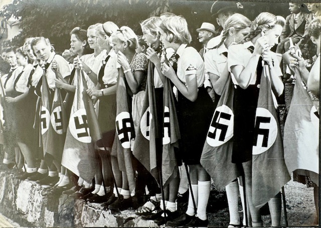 BDM Group Photo #18250 