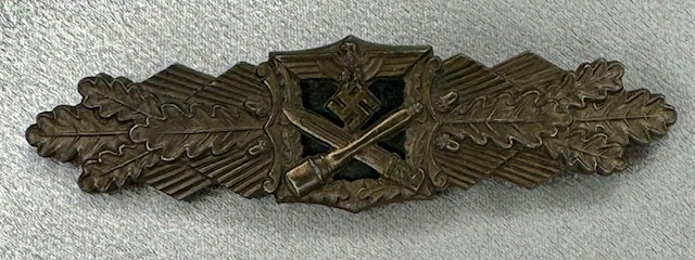 Close Combat Clasp in Bronze #17720 
