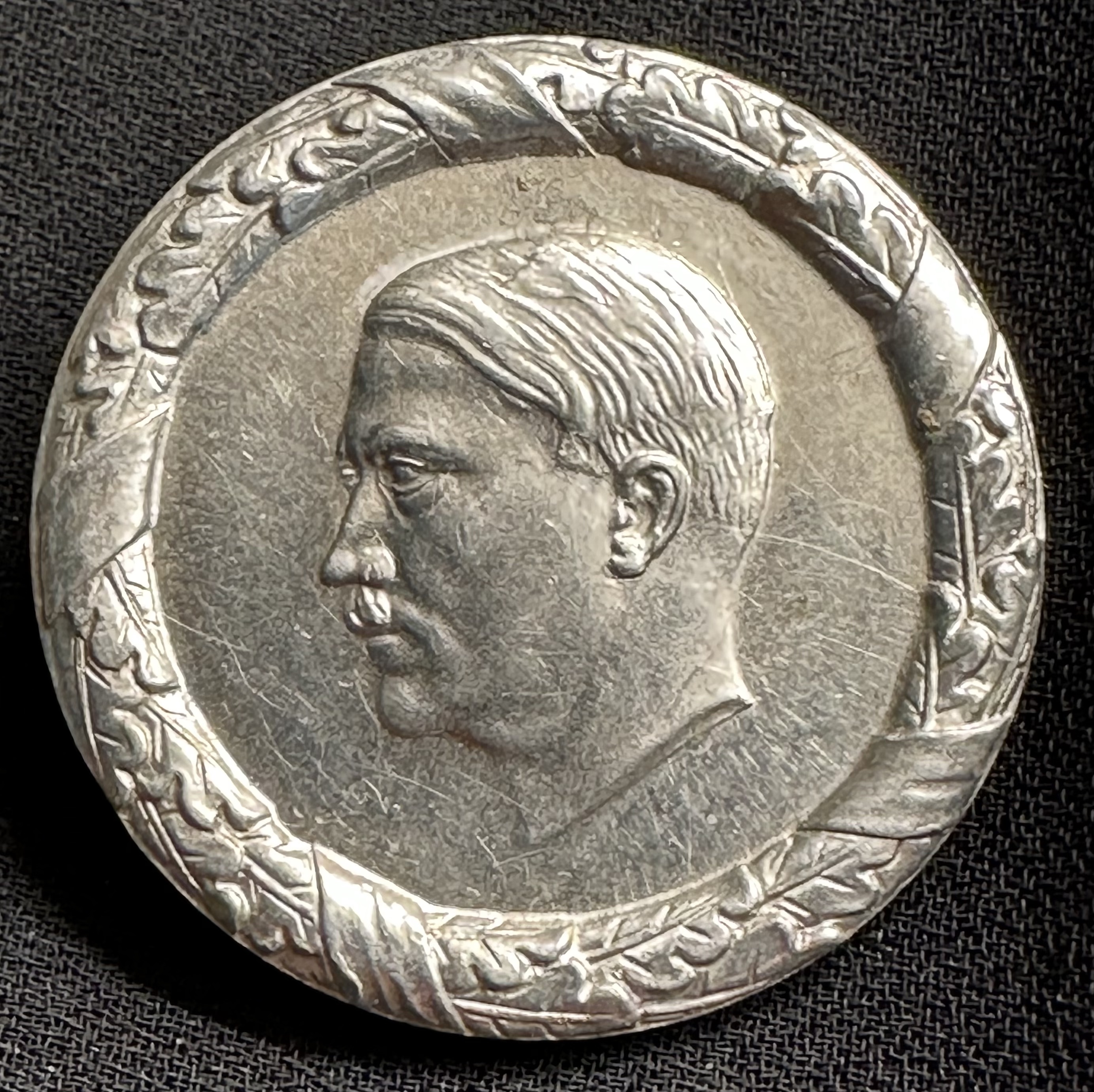 Adolf Hitler Tinnie #16955 