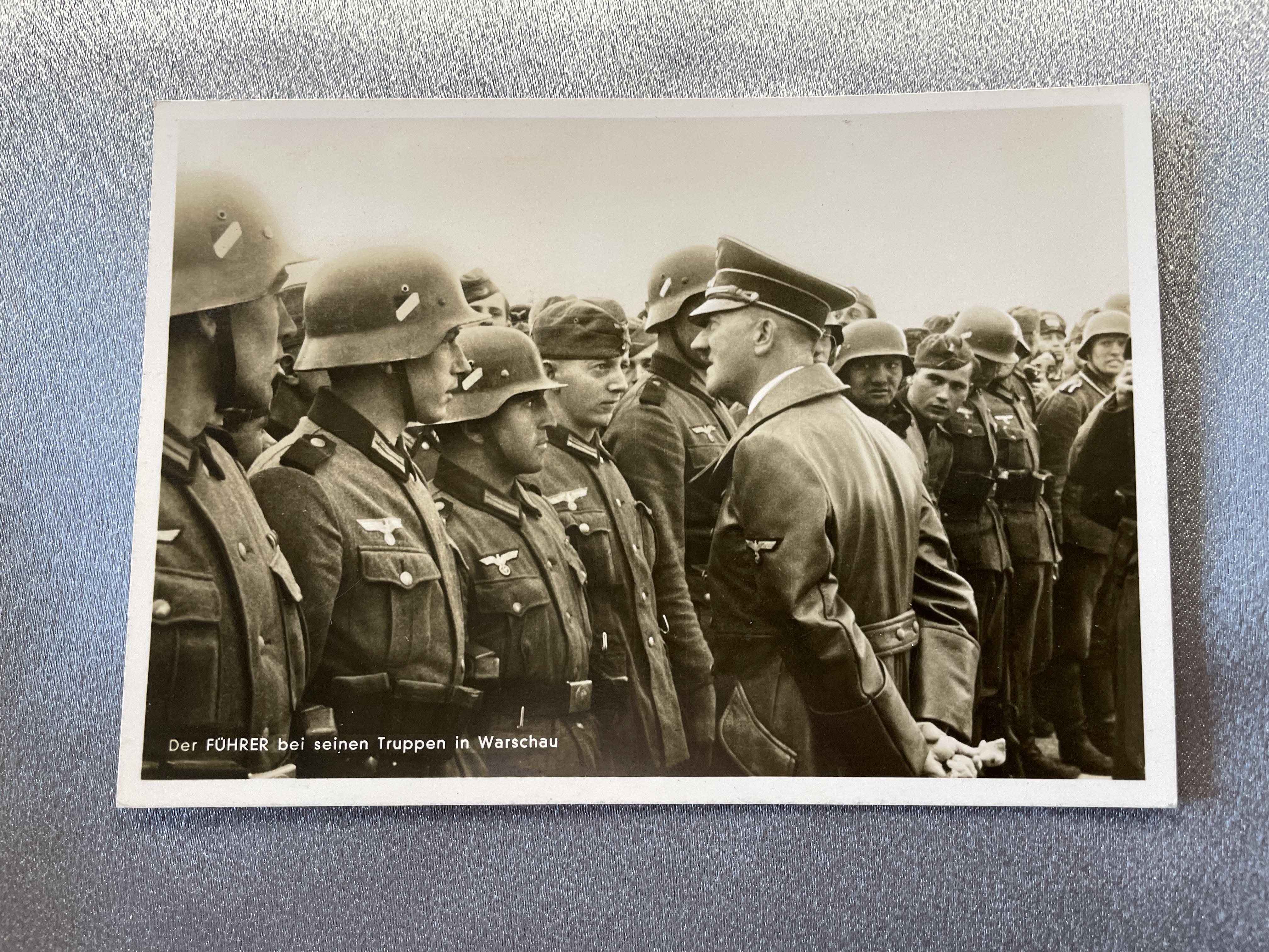 Der Führer bei seinen Truppen in Warschau Postcard #15114 