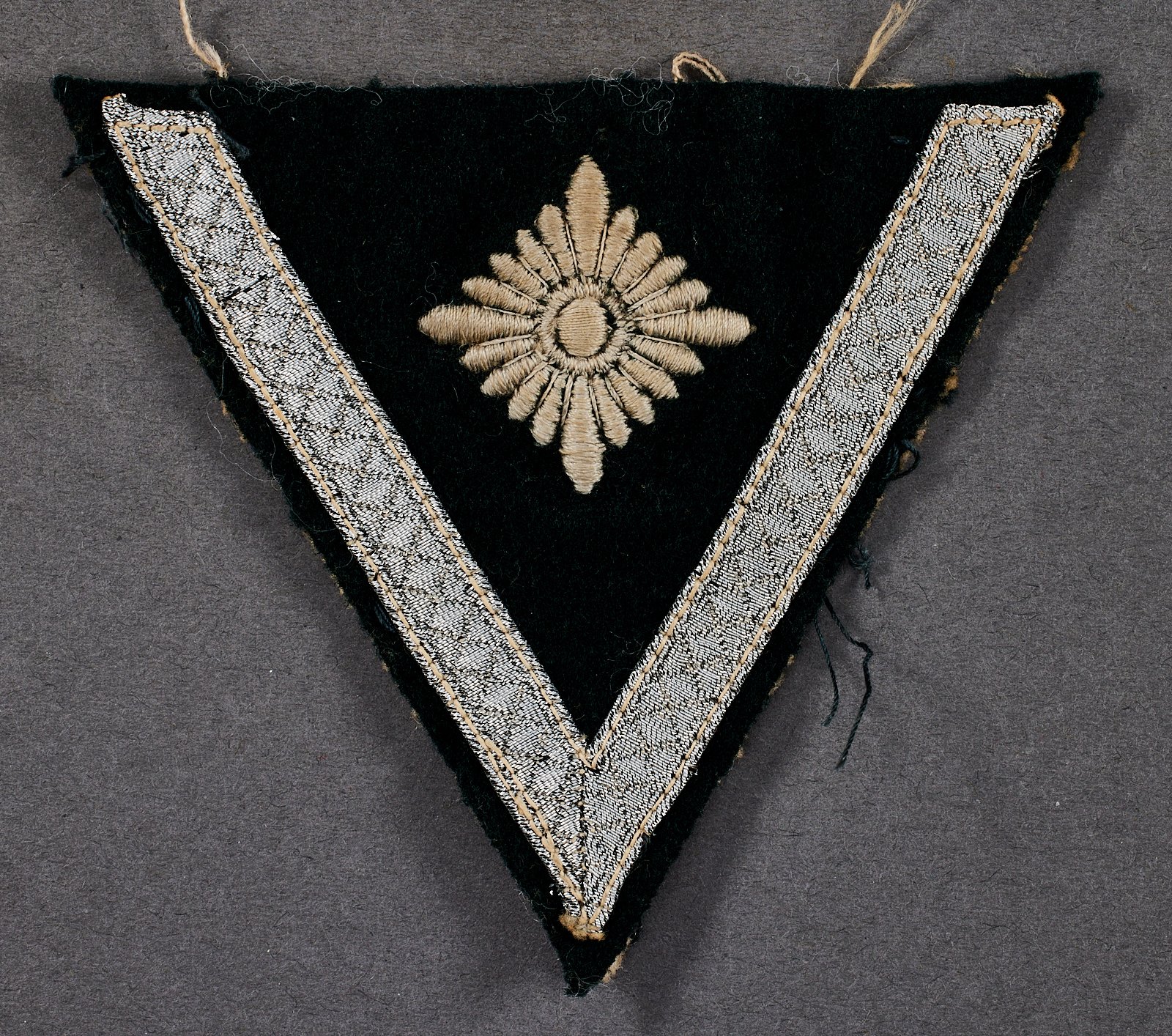Heer Obergefreiter Insignia #22647 