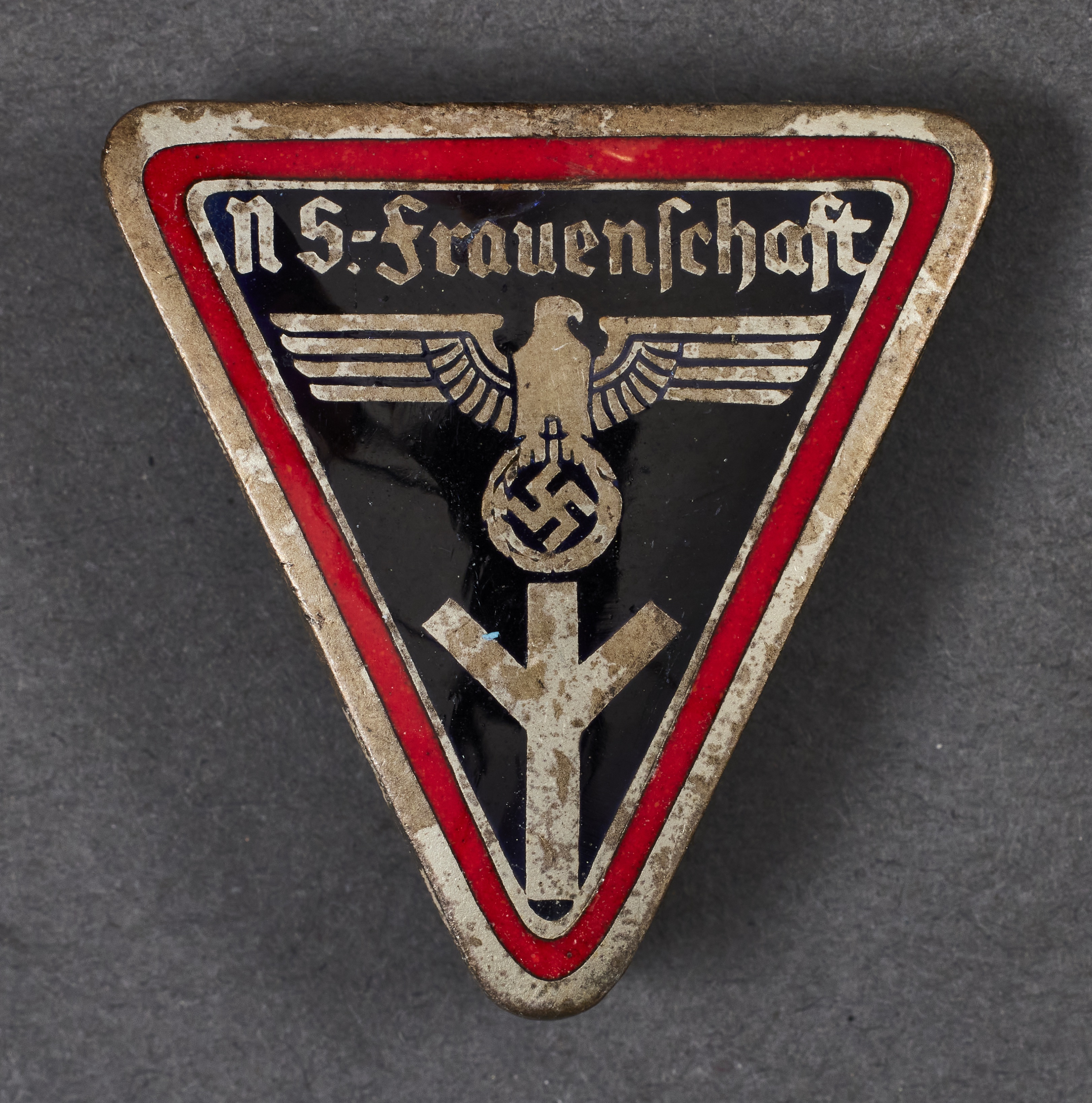 Gau N.S. Frauenschaft Badge #20782 