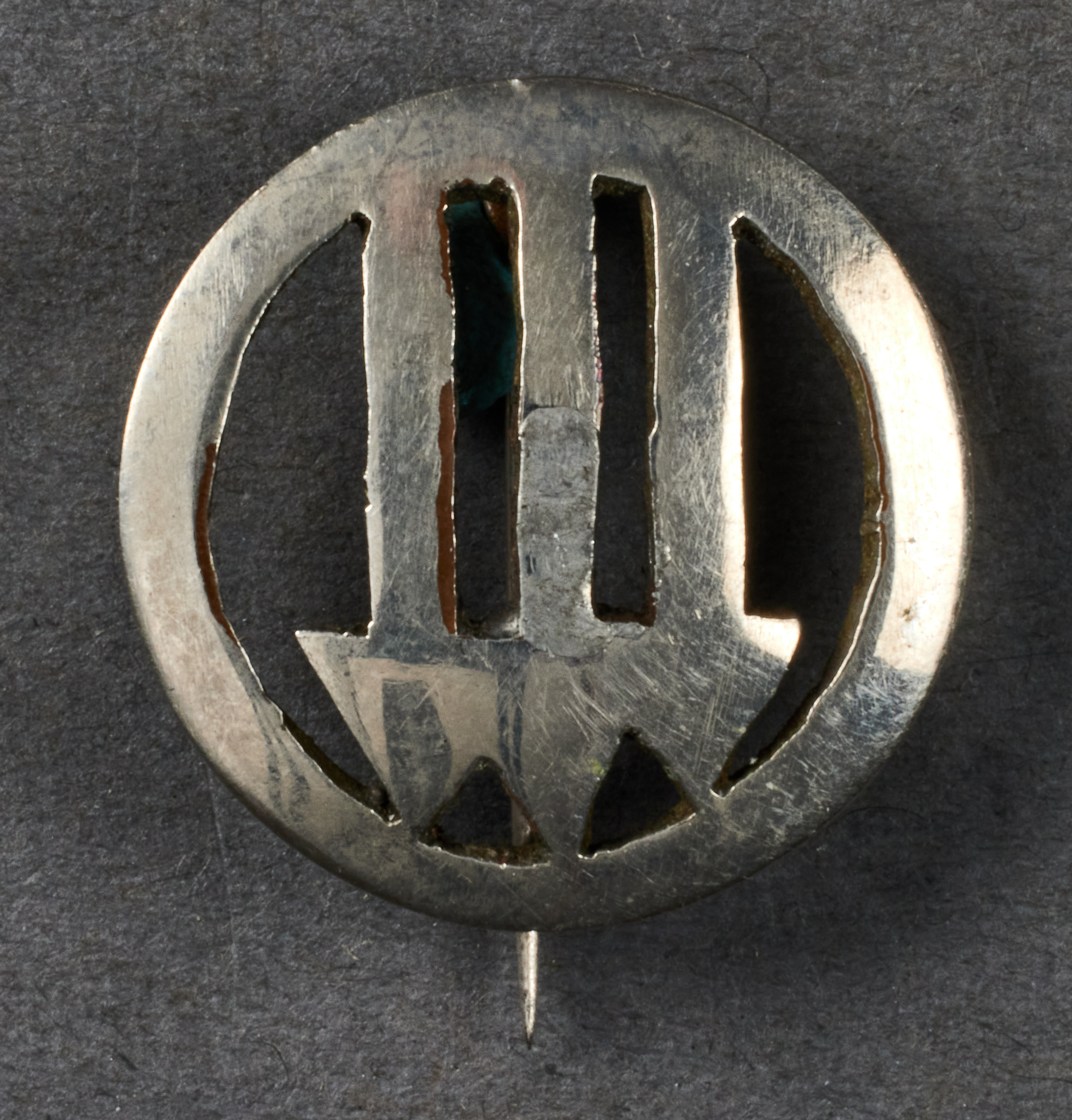 Eiserne Front Membership Brooch #21244 