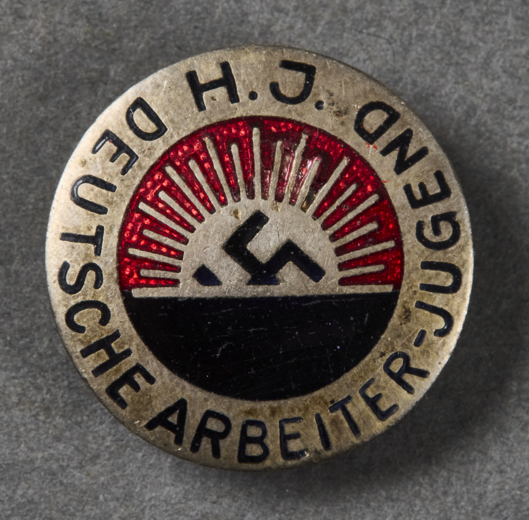 HJ Deutsche Arbeiter Jugend Badge #21751 