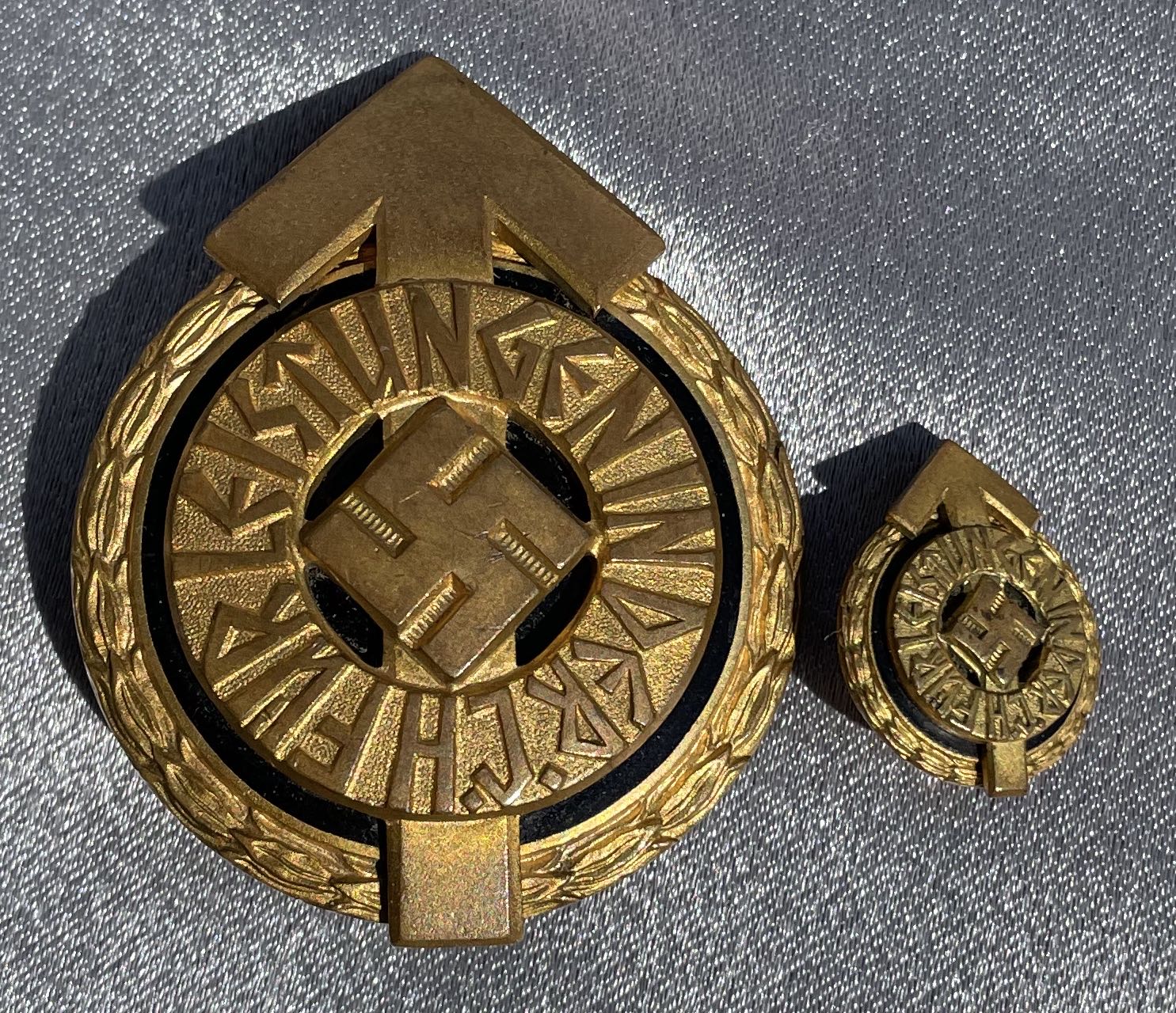 HJ Leader Sports Badge #15370 