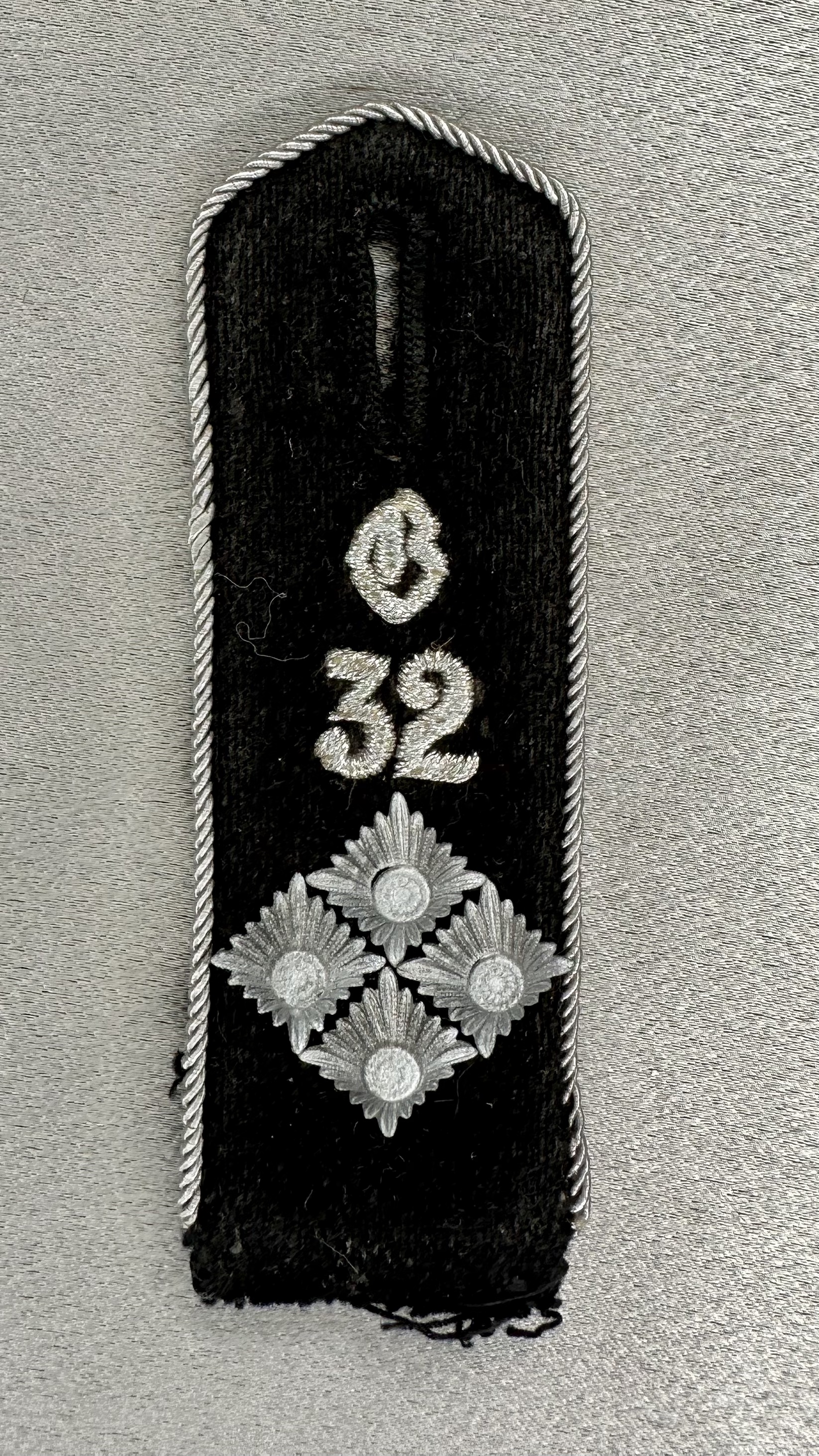 HJ Officer Shoulder Board #16805 