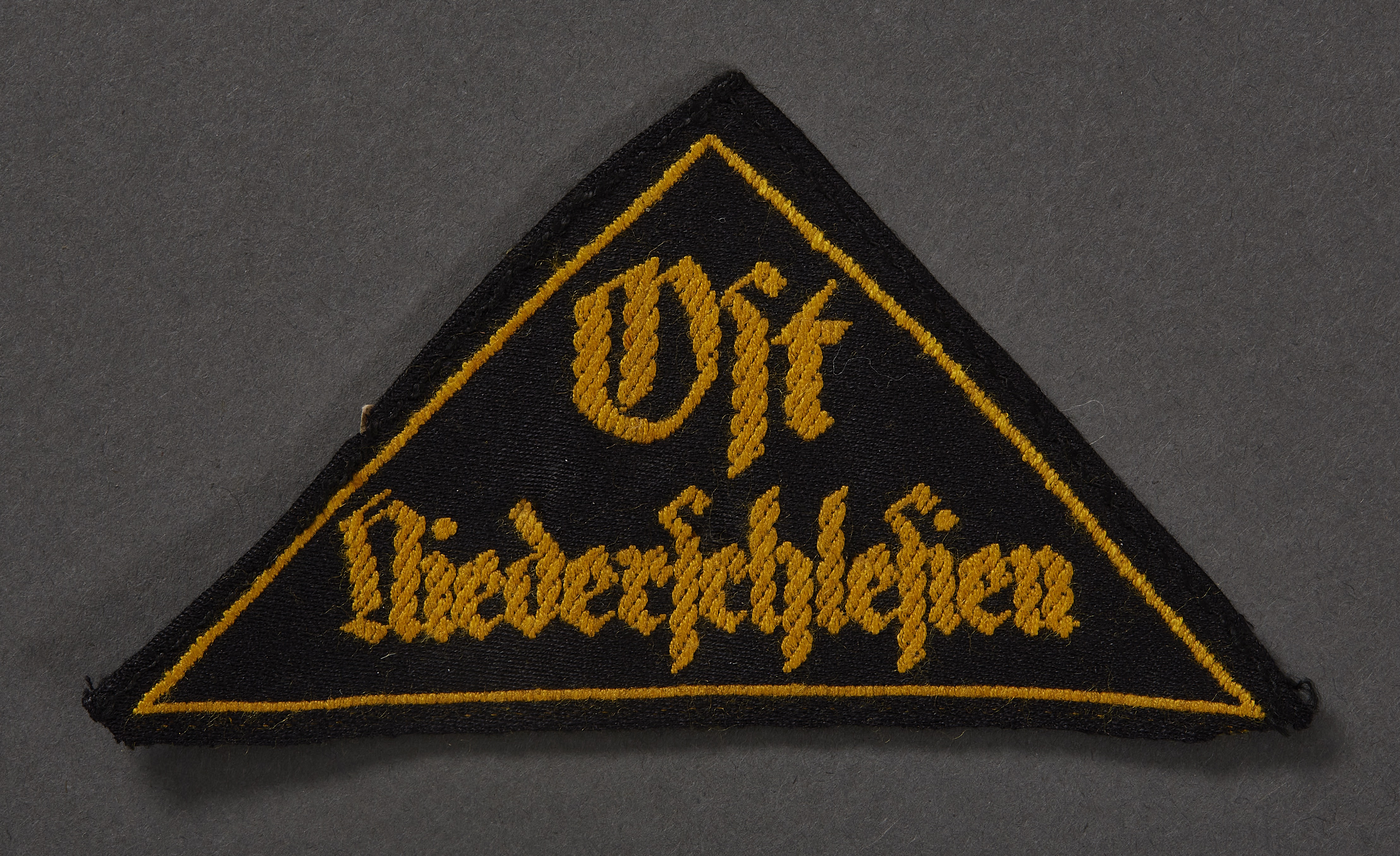 HJ Ost Niederschlesien District Sleeve Triangle #16122 