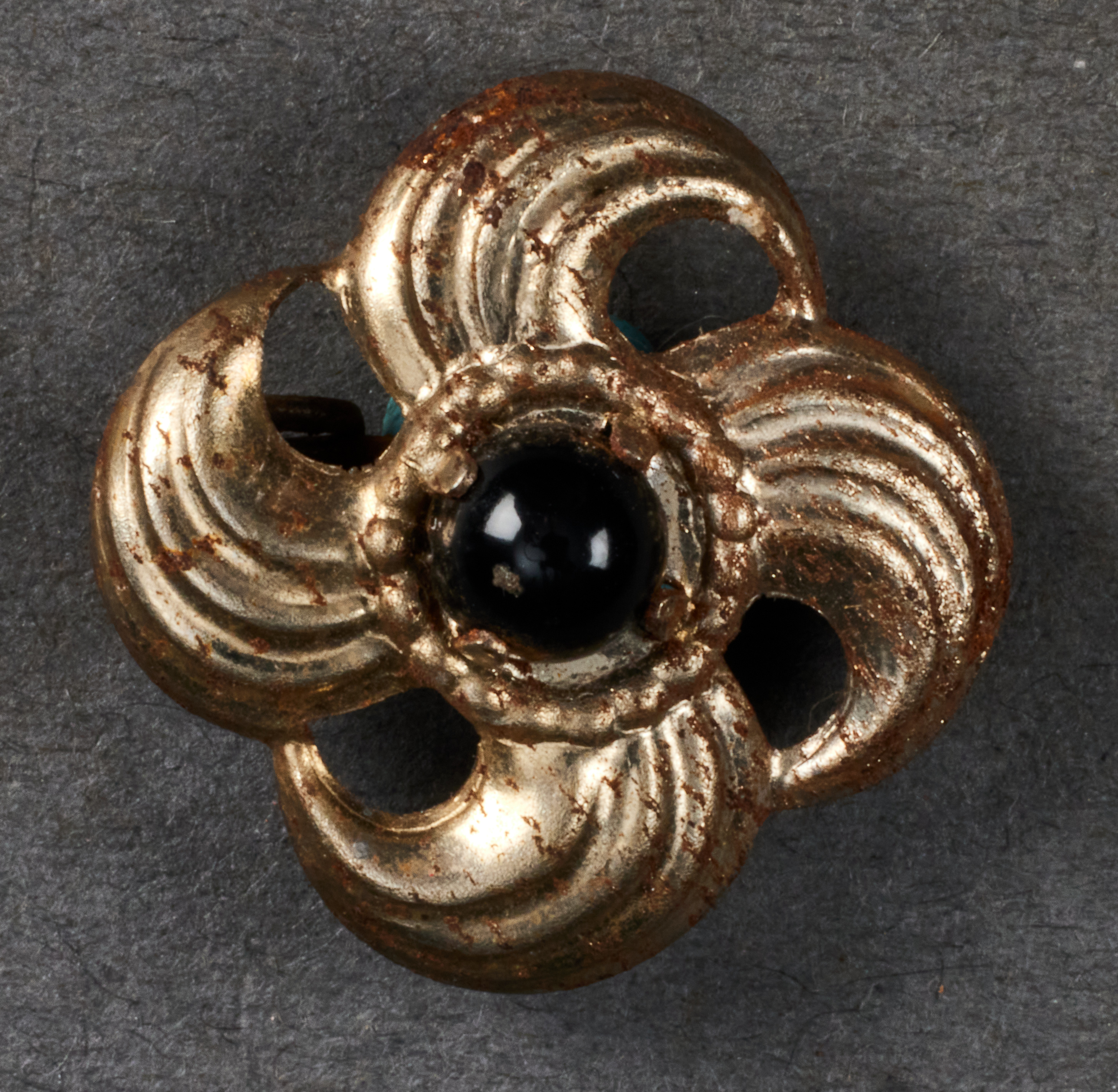 Winterhilfswerk Donation Pin #22386 