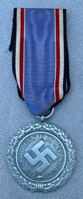 Luftschutz Medal, Second Class #20154 