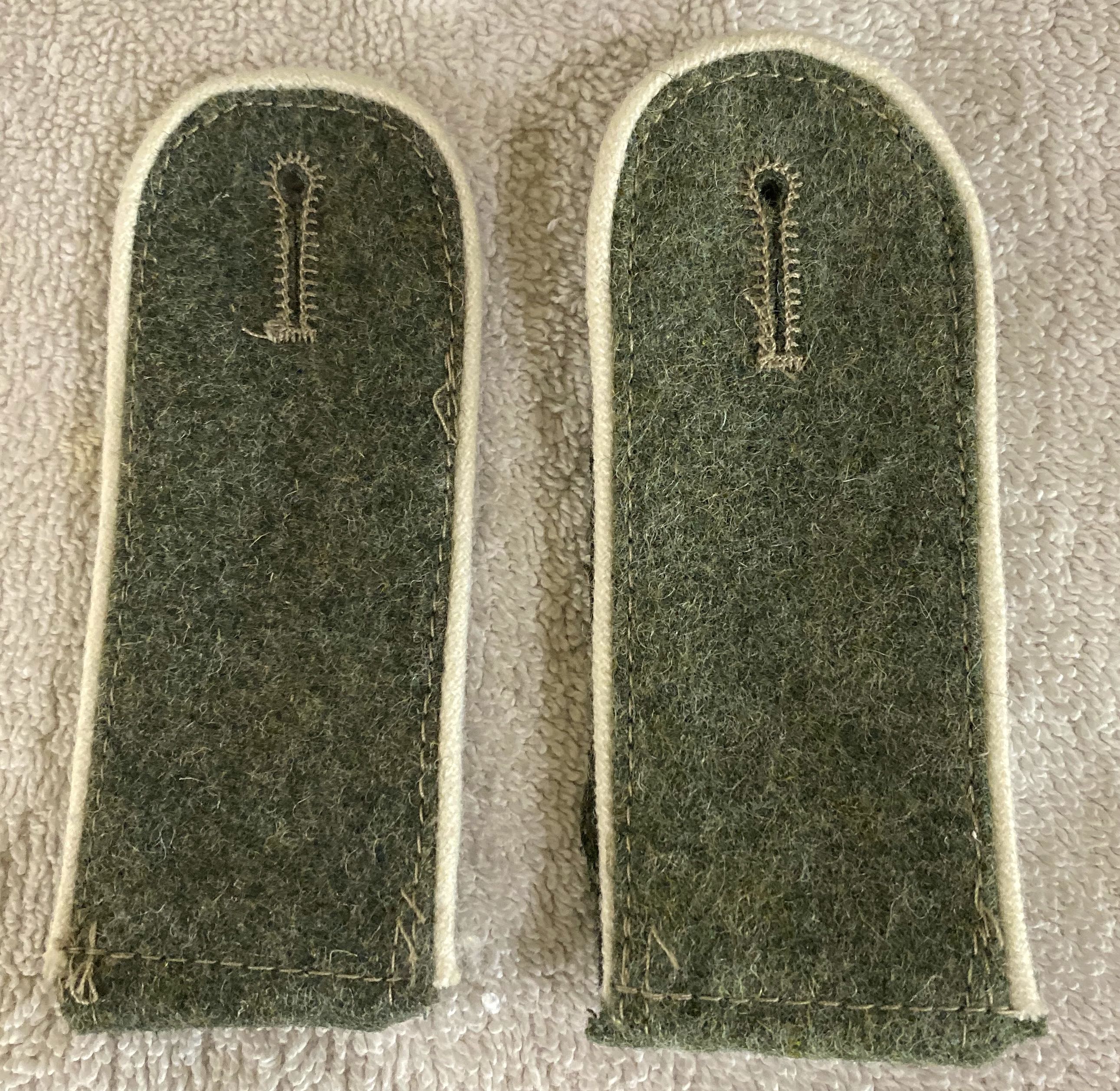Heer EM Shoulder Boards #16240 
