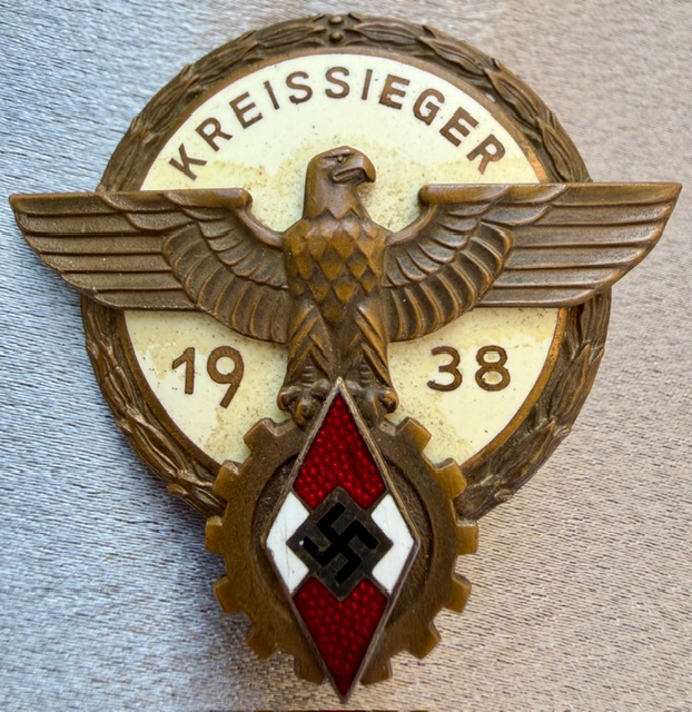 1938 HJ Kreissieger Badge #20175 