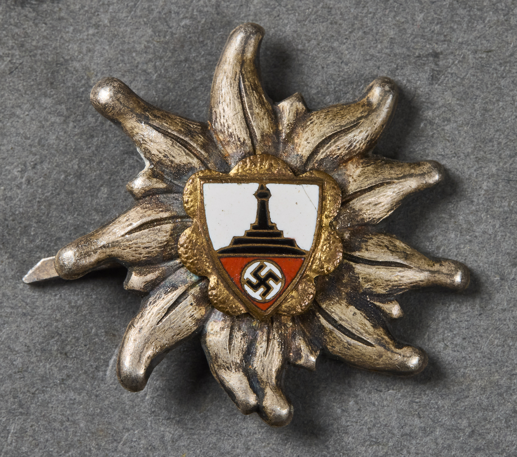 Kyffhäuserbund Cap Insignia #21760 