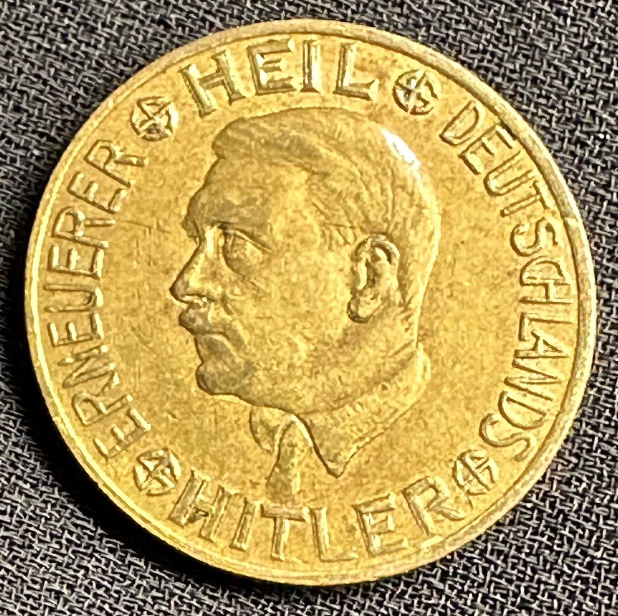 Adolf Hitler Medallion #16964 