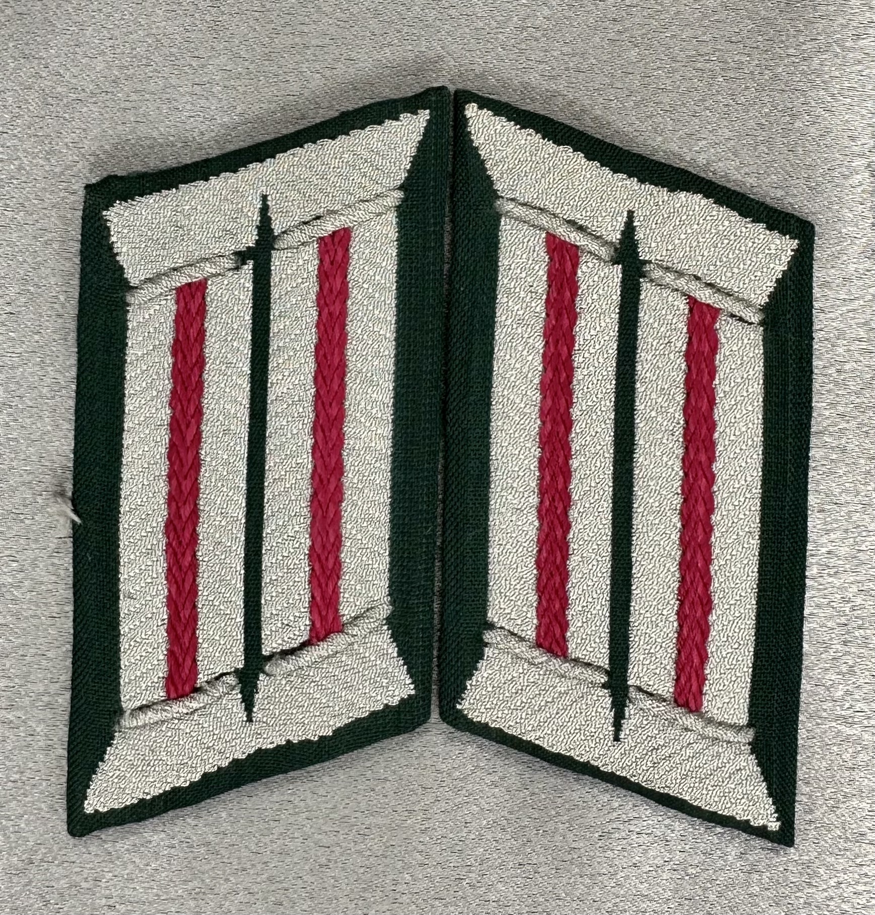 Heer Veterinarian Collar Tabs #16737 