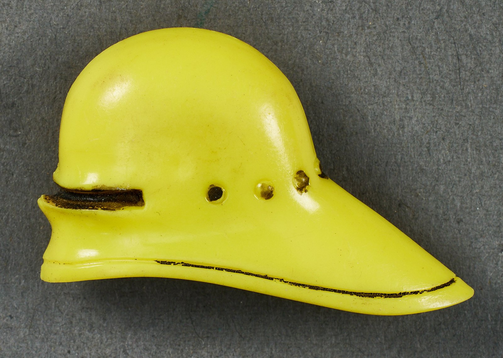 Schaller Helm Winterhilfswerk Pin #22453 