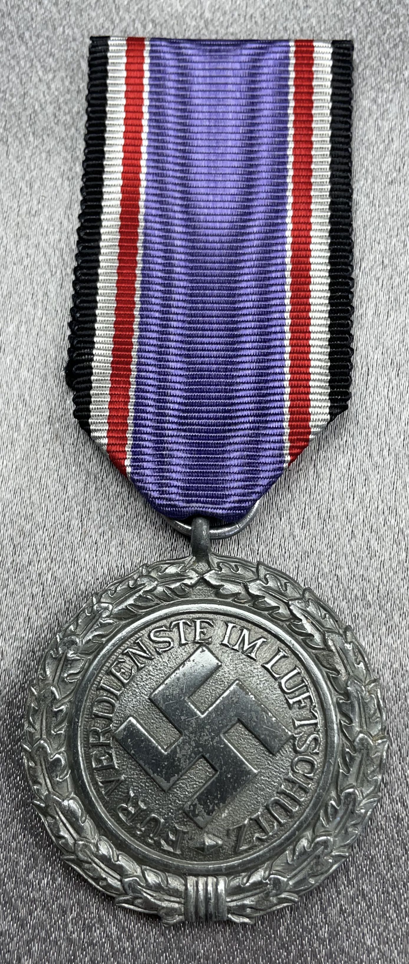 Luftschutz Medal; Second Class Heavy Version #15375 