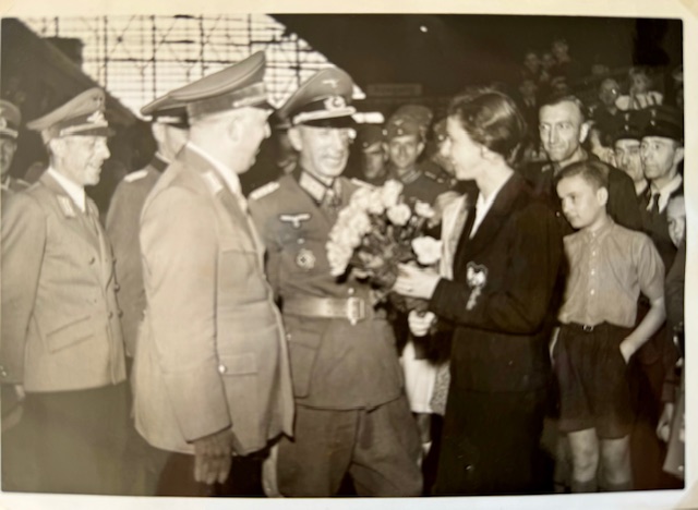 Oak Leaves Bearer General Wolf Photo #18240 