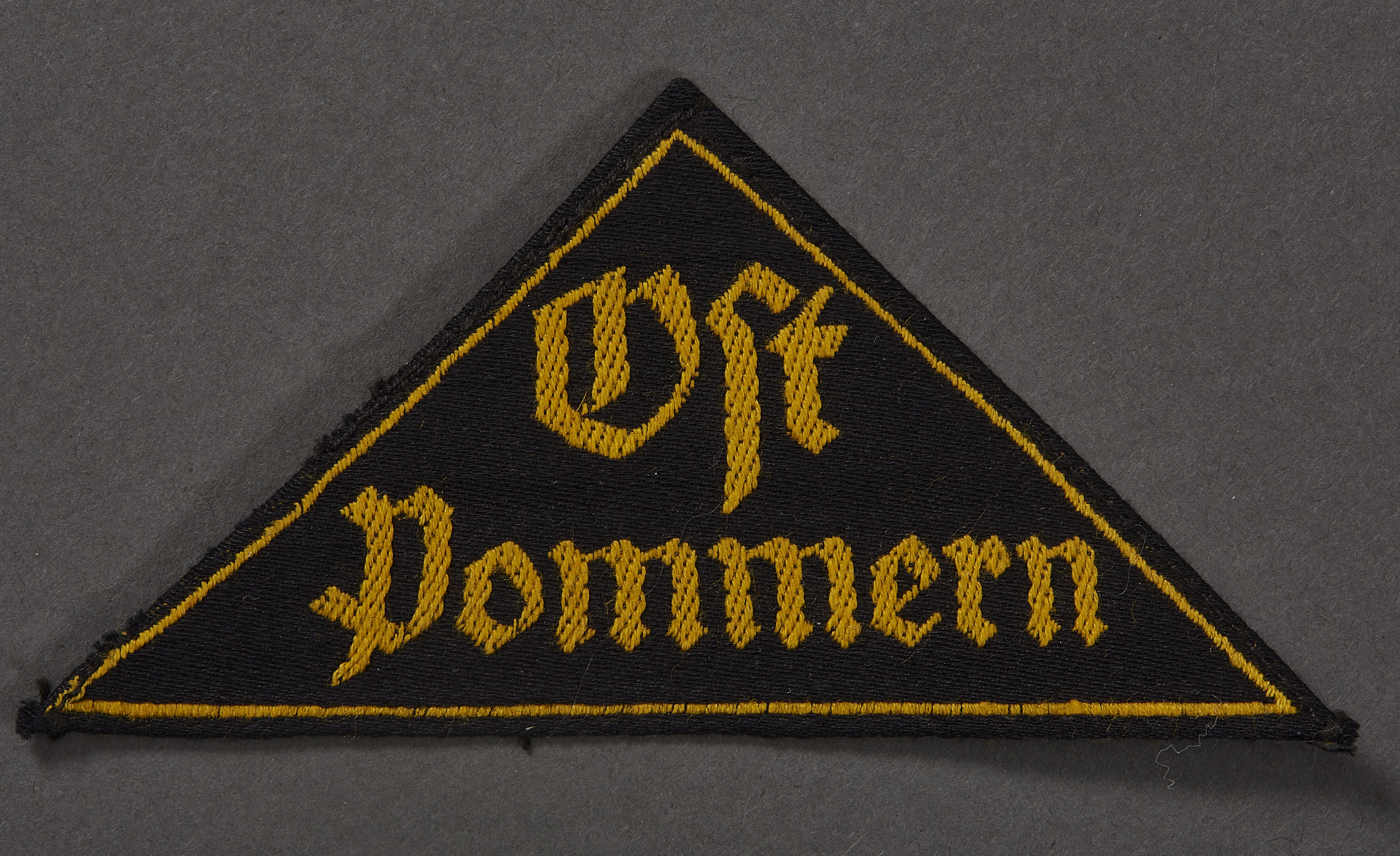 HJ Ost Pommern District Sleeve Triangle #16124 